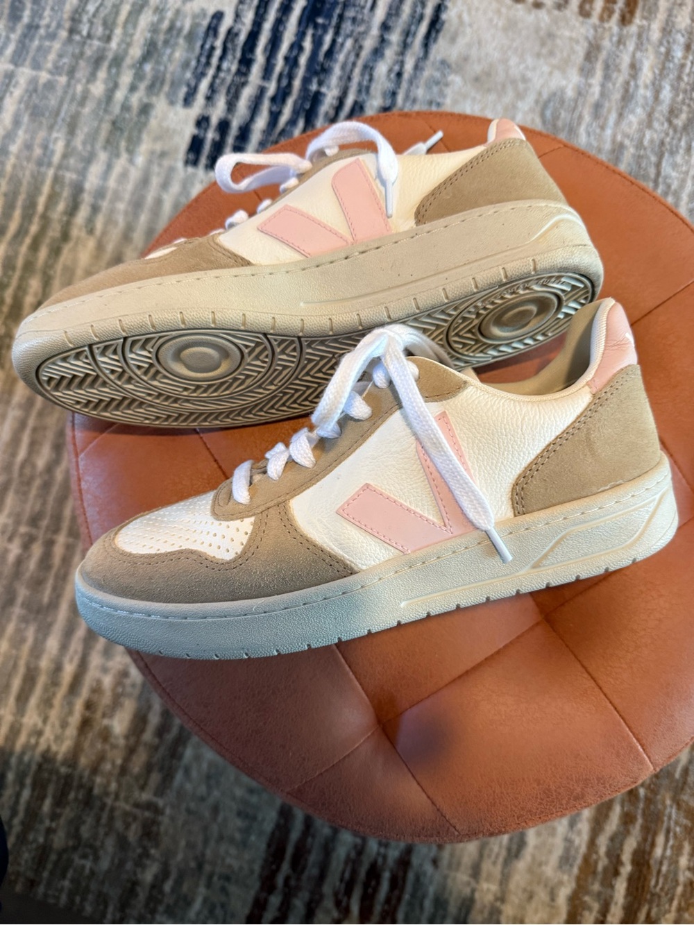 Veja V-10 Sneakers in White, Petale & Sahara - Picture 3 of 6